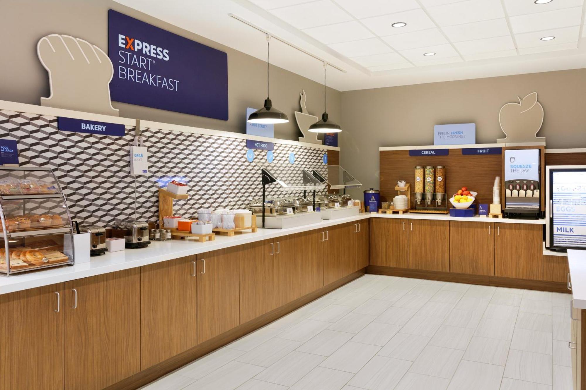 Holiday Inn Express & Suites Memphis East By Ihg Exterior foto